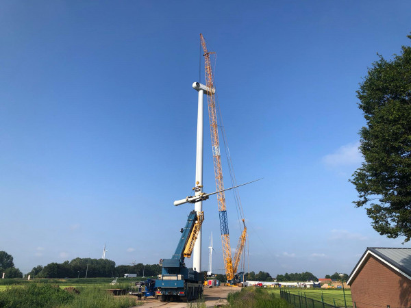 2021 07 09 RV04 hijsen wieken 1